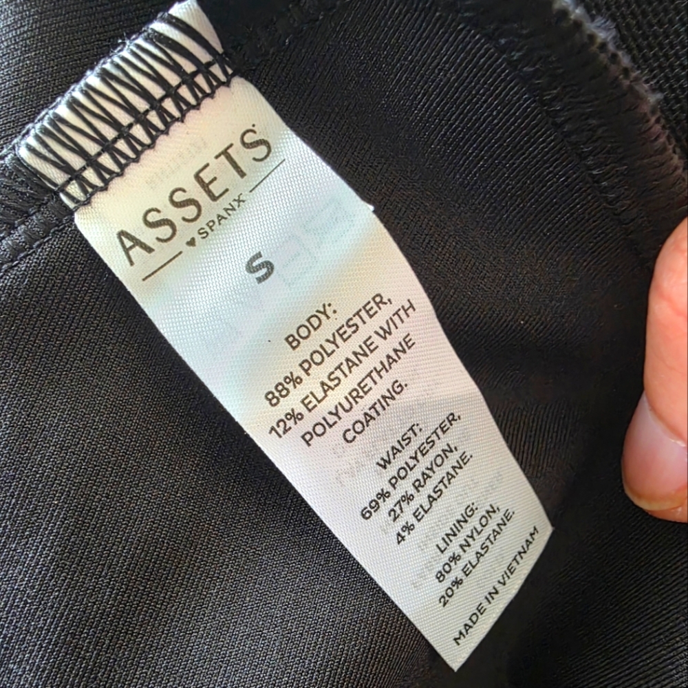 Assets Spanx Faux Leather Leggings NWOT Sz‎ Small - Picture 6 of 6